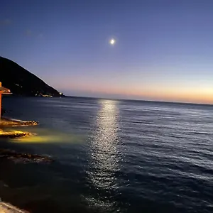 Apartment La Lampara, Camogli