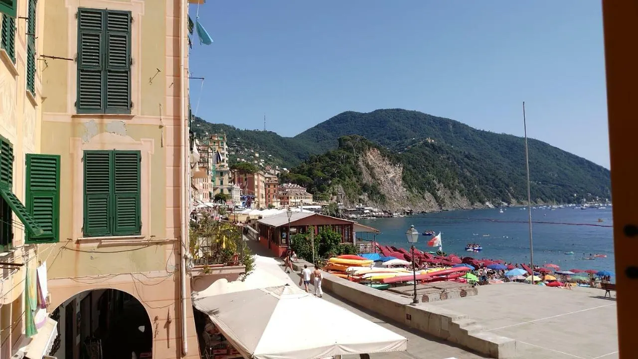 La Casa Di Alina Sulla Spiaggia Apartment Camogli Italy